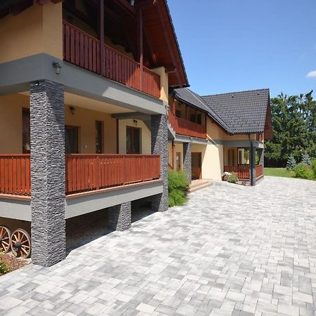 Apartmany Best I. Bešeňová المظهر الخارجي الصورة